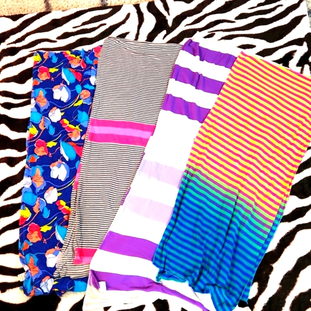 Set of 4 OldNavy Scarfs